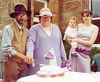  Cutting the cake  